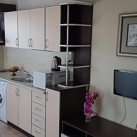 Tashevi Apartments 帕莫瑞 外观 照片