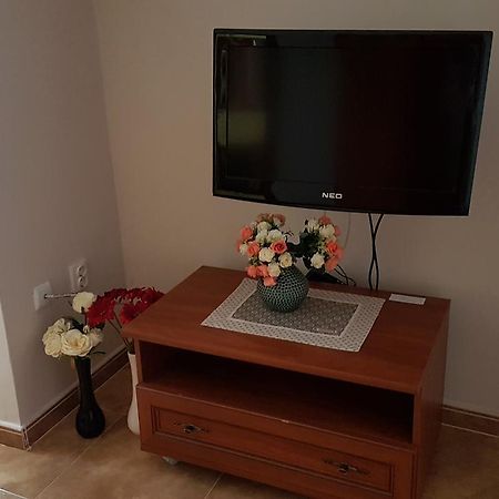 Tashevi Apartments 帕莫瑞 外观 照片