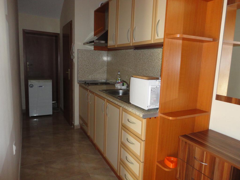 Tashevi Apartments 帕莫瑞 外观 照片