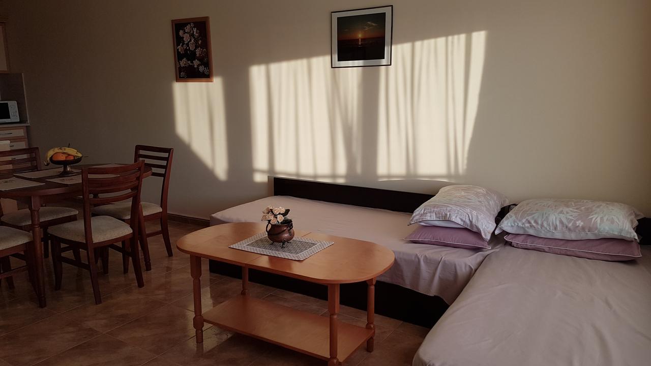 Tashevi Apartments 帕莫瑞 客房 照片