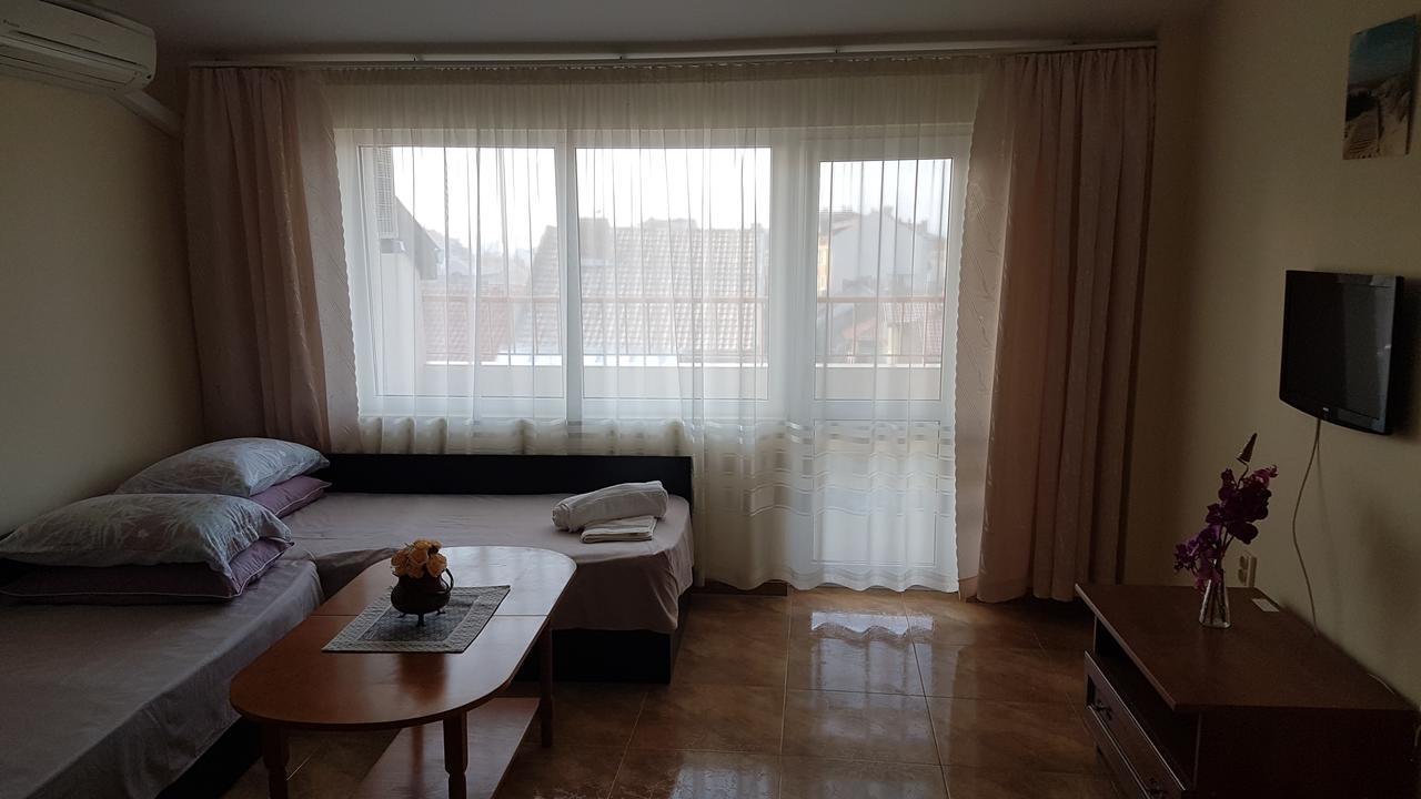 Tashevi Apartments 帕莫瑞 外观 照片
