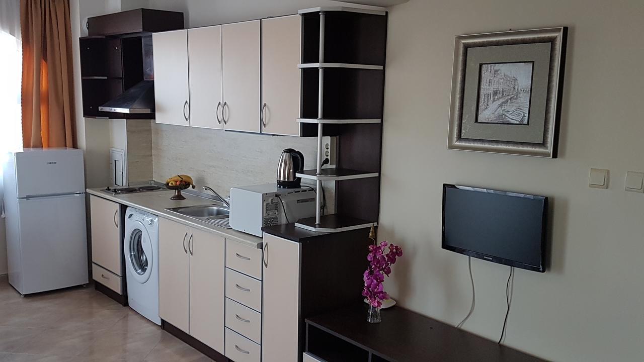 Tashevi Apartments 帕莫瑞 外观 照片